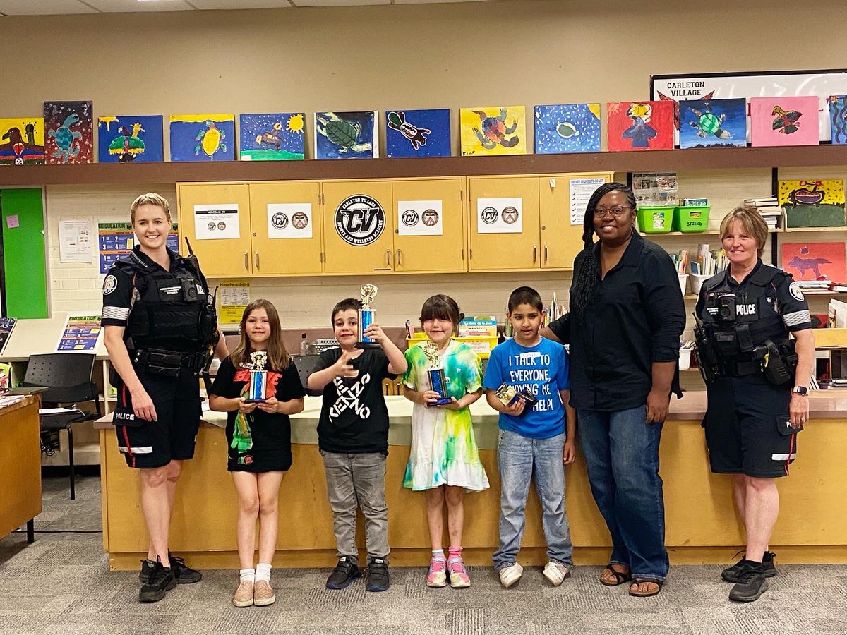 TheDanceCop's tweet photo. A great way to end the school year with two days of spelling competitions with classes from Carleton Village P.S. Thank you Mrs. MacVicar for the invitation and ProAction Cops &amp; Kids for your sponsorship!
@TPS11Div @TorontoPolice @tdsb
@COPSandKIDSca @westonpelhamnco #spellingbee https://t.co/8TwyH9tjGx