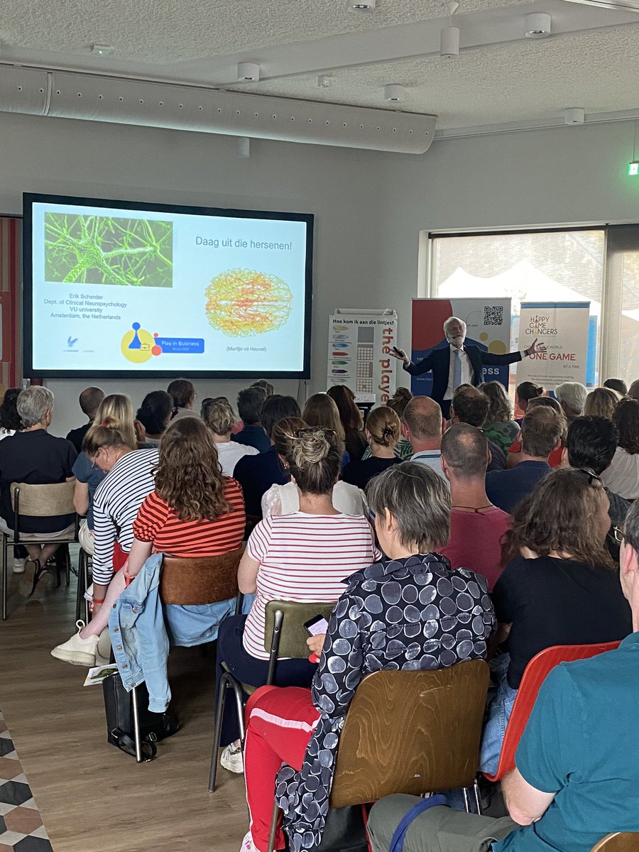 GeoFort's tweet photo. Vandaag was prof. Erik Scherder aanwezig bij GeoFort. Hij sprak op het #playinbusiness event over het belang van spelen voor de hersenen. Gelukkig is er bij GeoFort genoeg te spelen voor kinderen van 4 tot 104 jaar! ๐
#geofort #kidsproofmuseum #speurtuin #eventlocatie https://t.co/0nScQiDx1a