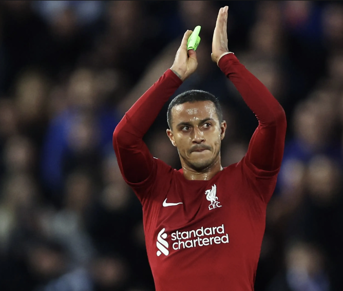 Livin_Liverpool's tweet photo. Sometimes we forget that we will have this maestro with us next season, and he won't be overload with games. 👌 https://t.co/g8OyEpZtDS