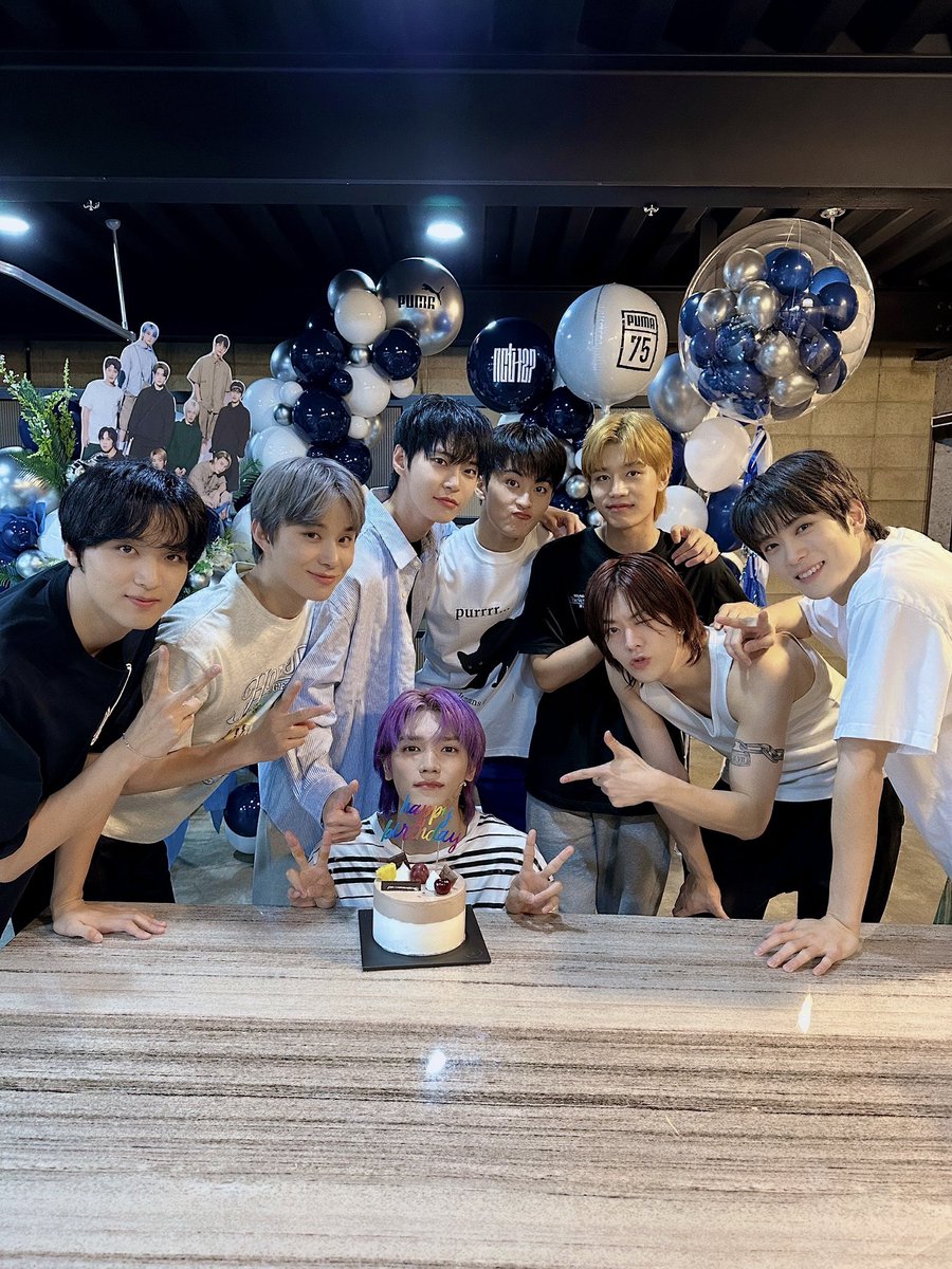 roses21t's tweet photo. Happy birthday bubu cayang
#ShiningTaeyongDay
#샤랄라한_태용데이_렛츠고 https://t.co/e9qJXnKZNI