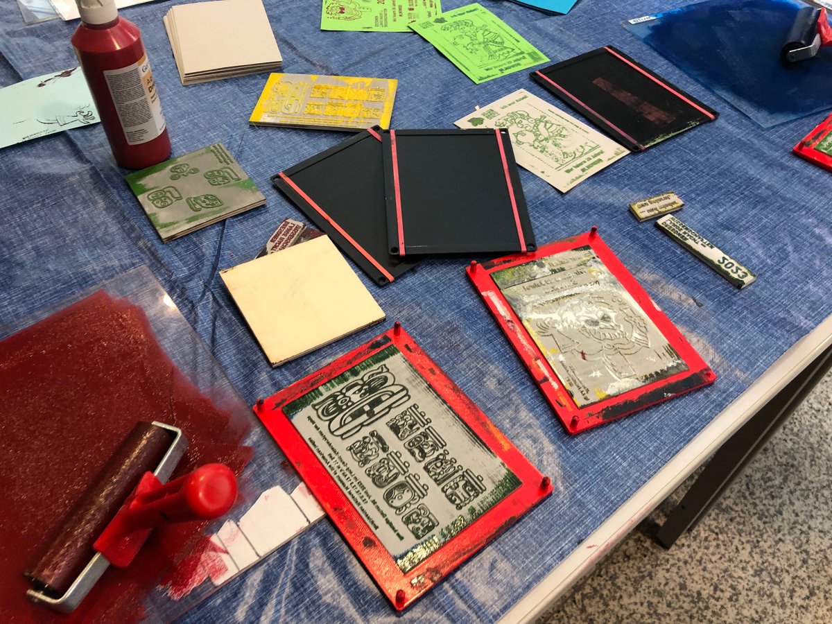 KarinaIwe's tweet photo. Stempel zum Dresdner #MayaCodex im Makerspace der @SLUBdresden. 😍
Kommt bei uns die #LNDWDD besuchen! #Dresden
Das Original zum Codex seht ihr im #SLUBMuseum! #Museum https://t.co/s84XKDz46G