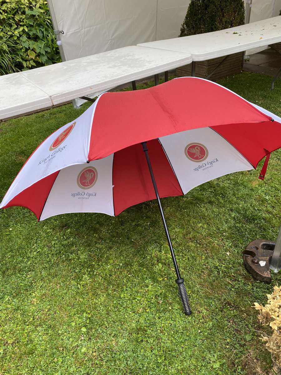 liz Colbourne tweet media