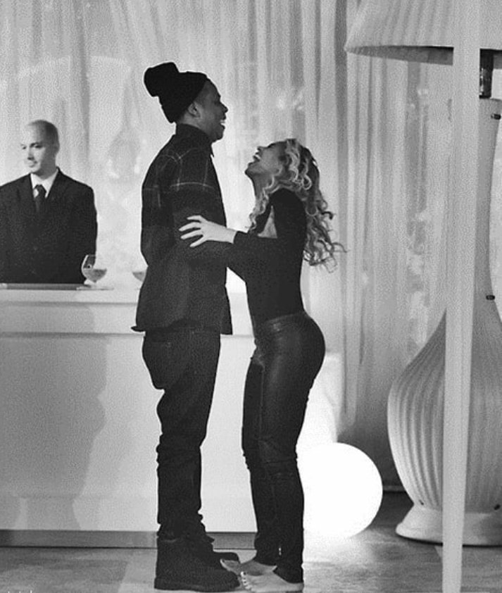 Beyonc related fan account on twitter how tall is jay z 