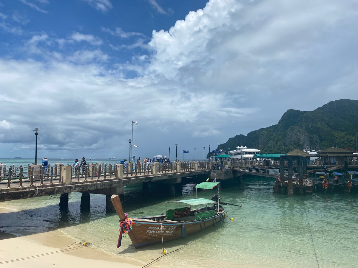 PHUKETRYOKO01's tweet photo. 最近のピピ島・トンサイベイの美しい風景をお届けします。#ピピ島 #PHIPHI #トンサイベイ #TONSAIBAY #プーケット #プーケット島 #PHUKET #プーケット旅行センター https://t.co/1Y6mXDk6tS
