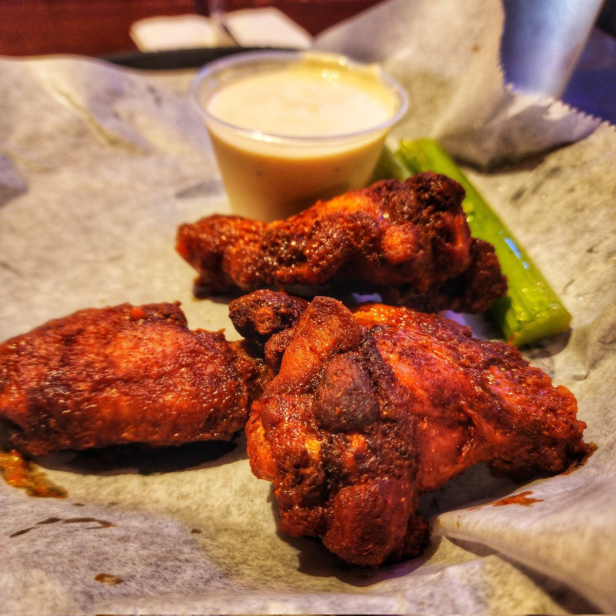 WorldofIsaac's tweet photo. I feel bad for the folks who have never had Sweetwater wings https://t.co/sNsALLL41B