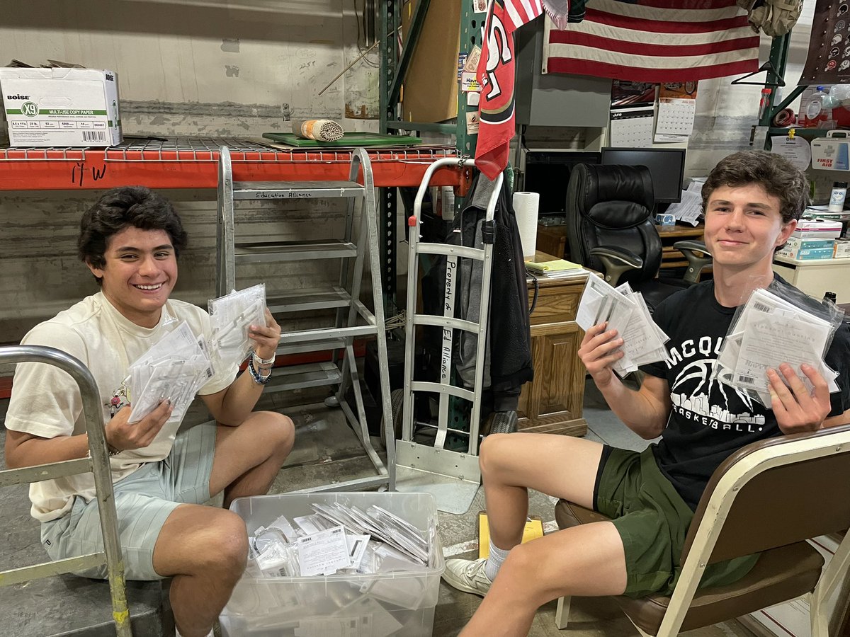We love our volunteers! Thank you all for helping at the Teachers’ Warehouse! 🫶

<a href="/Panasonic_NV/">Panasonic Energy of North America</a>