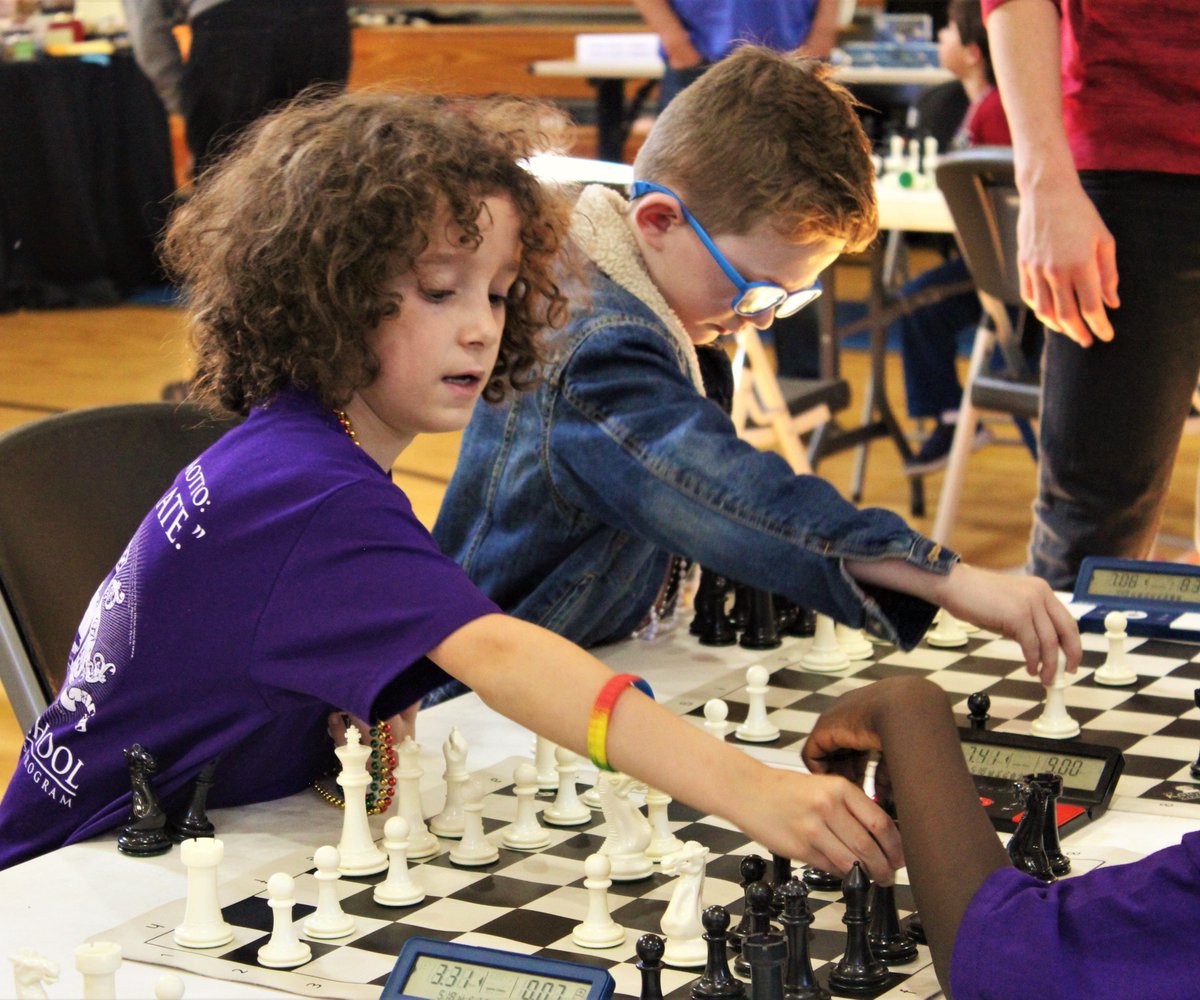 Did you know that #CHESS can teach your child about #TEAMWORK? Just ask Junior about #BUGHOUSE day! Bughouse is a #ChessVariant that involves playing with a partner! #workingtogether #kidsplaychess #TKS