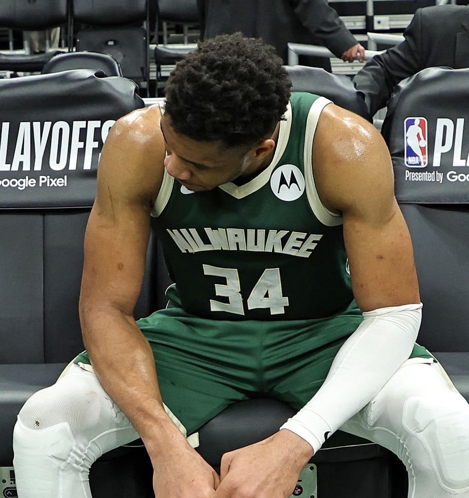 TheDunkCentral's tweet photo. Several teams are monitoring Giannis Antetokounmpo’s situation in Milwaukee, per @IanBegley 

“It’s worth noting here that several teams are keeping an eye on the situation in Milwaukee concerning the future of Giannis Antetokounmpo, as we’ve previously noted. Antetkounmpo is eligible for an extension with Milwaukee this summer. Financially, it makes sense for Antetokounmpo to wait on signing an extension or new contract.” 

(Via https://t.co/C1FlUXkyGs)