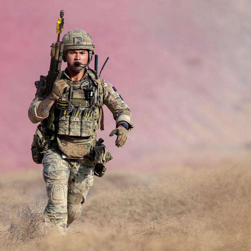 ForcesNews's tweet photo. Britain’s Armed Forces are "too small" and unable to fight intensively for "anything other than a very brief period", a former defence chief has warned.

Read more 👇