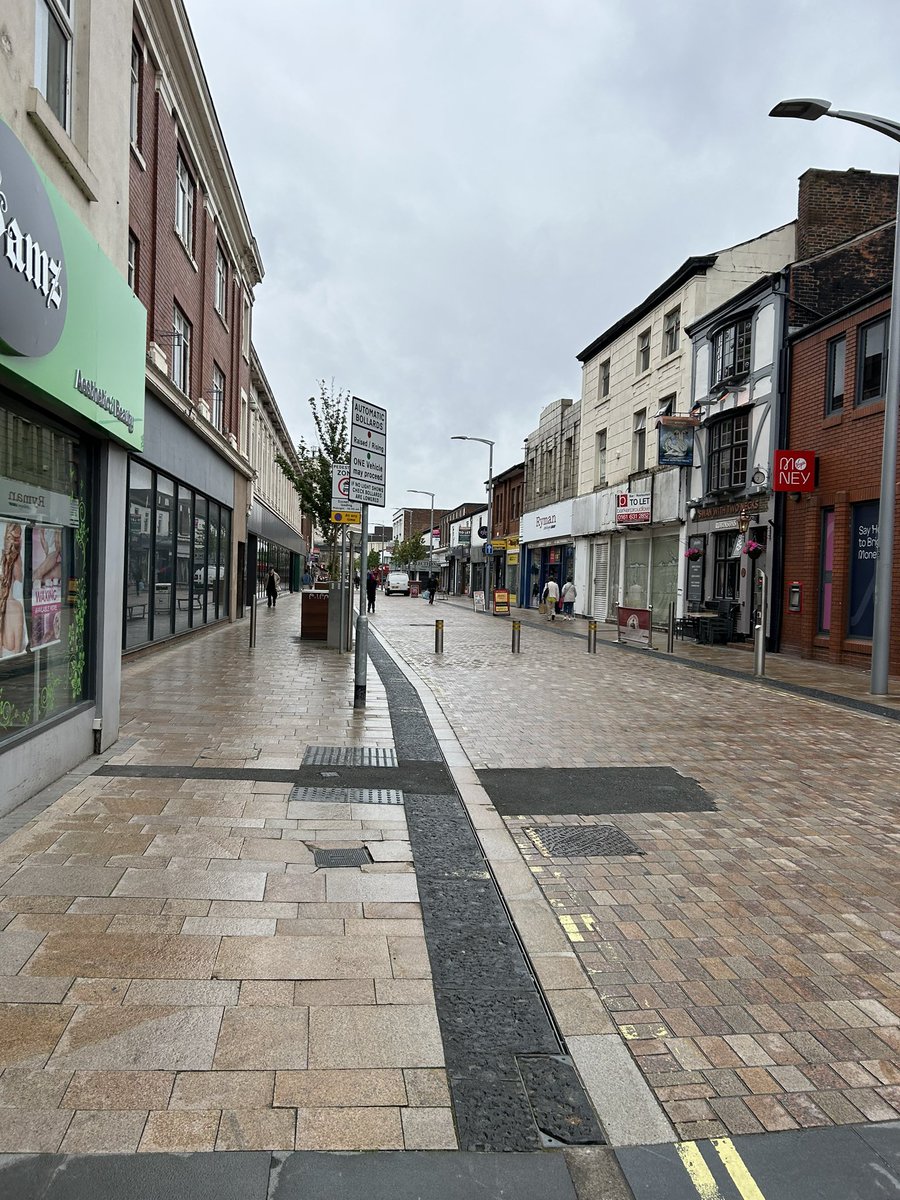 Intoplaces Ltd -Town Centre Consultants (@intoplaces) on Twitter photo Part of @HighStreetsTaskForce Unlocking Your Place Potential workshop with <a href="/StockportMBC/">Stockport Council</a> and stakeholders we explored the challenges of an underperforming secondary retail area against a backdrop of significant regeneration and investment being made in the rest of the Town centre Part of @HighStreetsTaskForce Unlocking Your Place Potential workshop with <a href="/StockportMBC/">Stockport Council</a> and stakeholders we explored the challenges of an underperforming secondary retail area against a backdrop of significant regeneration and investment being made in the rest of the Town centre