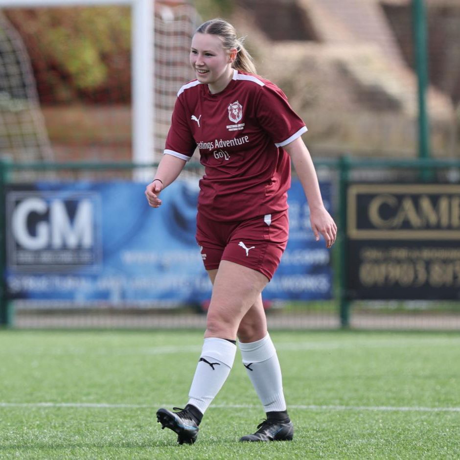 RETAINED 

Brooke Nicholson-Rogan 

Brooke sticks with the U's side becomes the latest player retained ahead of the 23/24 @LSEWomensFl season

#COYU
#Retained
#NewEra