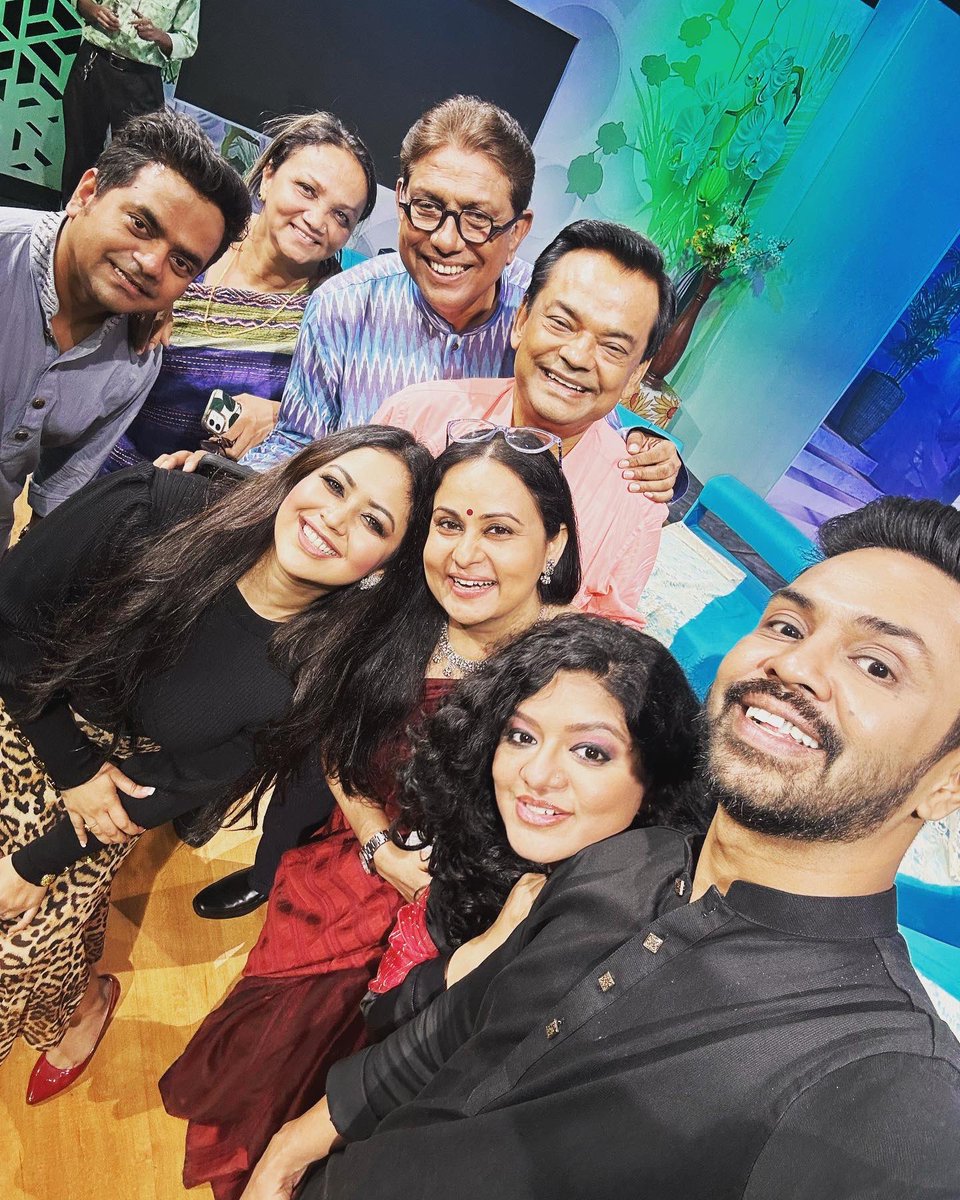 An Eid adda with some of the most talented artistes in the country! Click on links for the full show!
fb.watch/luAEk9XSoP/?mi…

youtu.be/oR3YSaFRElU

#AfzalHossain #JewelAich #AfsanaMimi #Tanvirtareq #ashfaquenipun #elitakarim #ashnahabibbhabna #bangladeshtelevision #btv