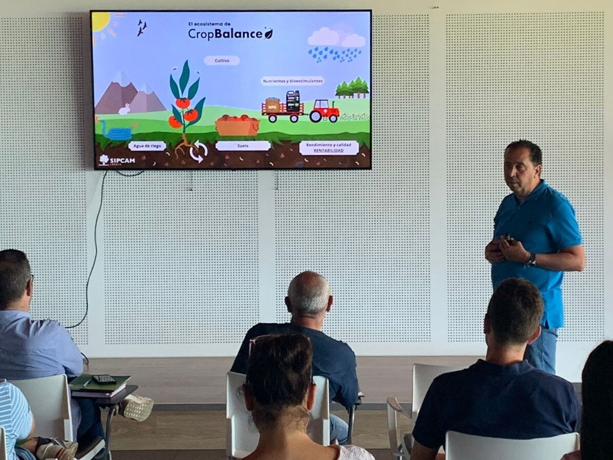 sipcam_iberia's tweet photo. 🚗 Hace unos días nuestros compañeros Eduardo Molero y Pedro Fernández se desplazaron hasta las instalaciones de BioSabor para seguir compartiendo los beneficios de la herramienta #CropBalance en hortícolas 🍅
Explicaron su funcionamiento y demostraron increíbles casos de éxito✌️ https://t.co/awEVOq8IrK