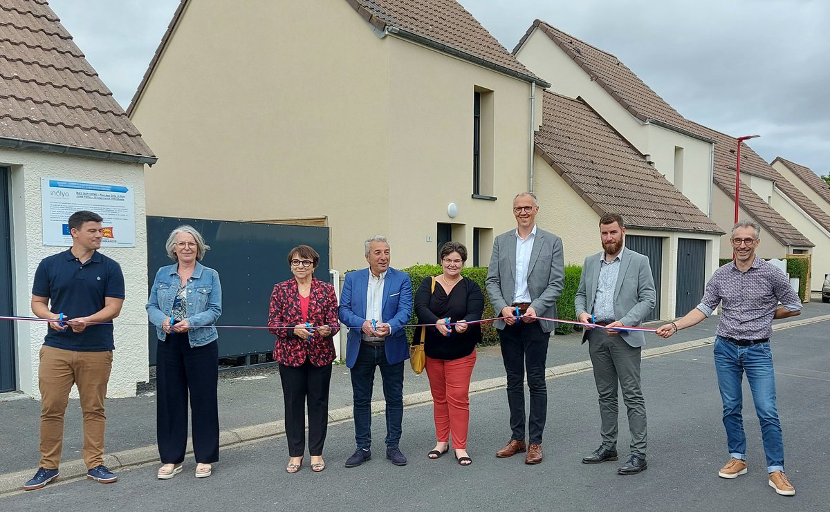 Inolya's tweet photo. Réhabilitation | Nous inaugurons ce soir à May-sur-Orne les travaux de réhabilitation de 12 logements en présence de notre Vice-présidente Valérie Desquesne et du Maire de May-sur-Orne Jean-Luc Mottais. #logement #bailleursocial https://t.co/edAI3R3aQO
