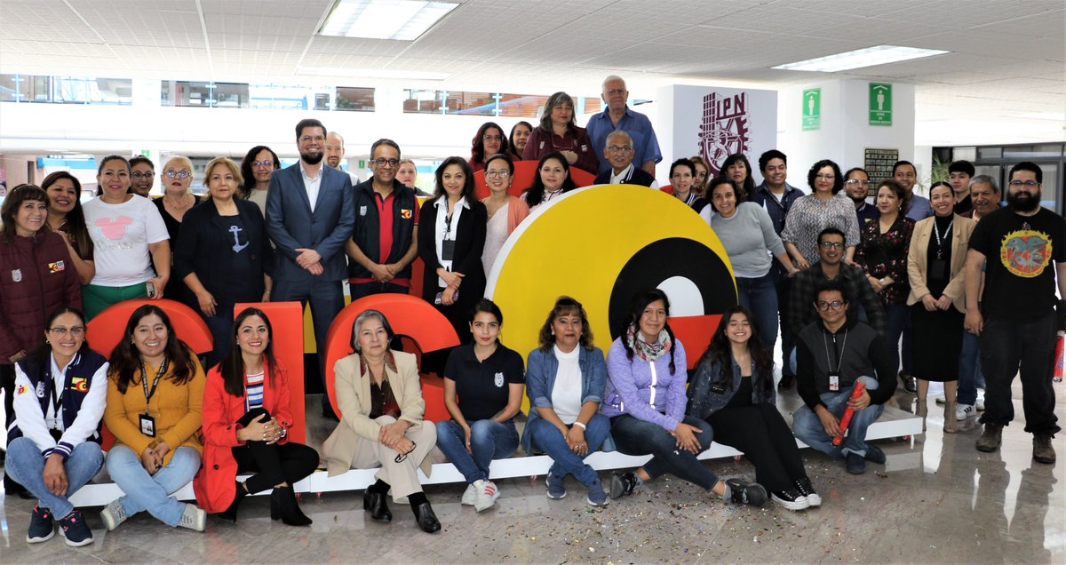 CIC_IPN_OFICIAL's tweet photo. Con motivo del cierre del semestre A23, se inauguraron las letras de identidad CIC #IPN #Estrenandoando #ComunidadCIC https://t.co/alwwg8Tu3e