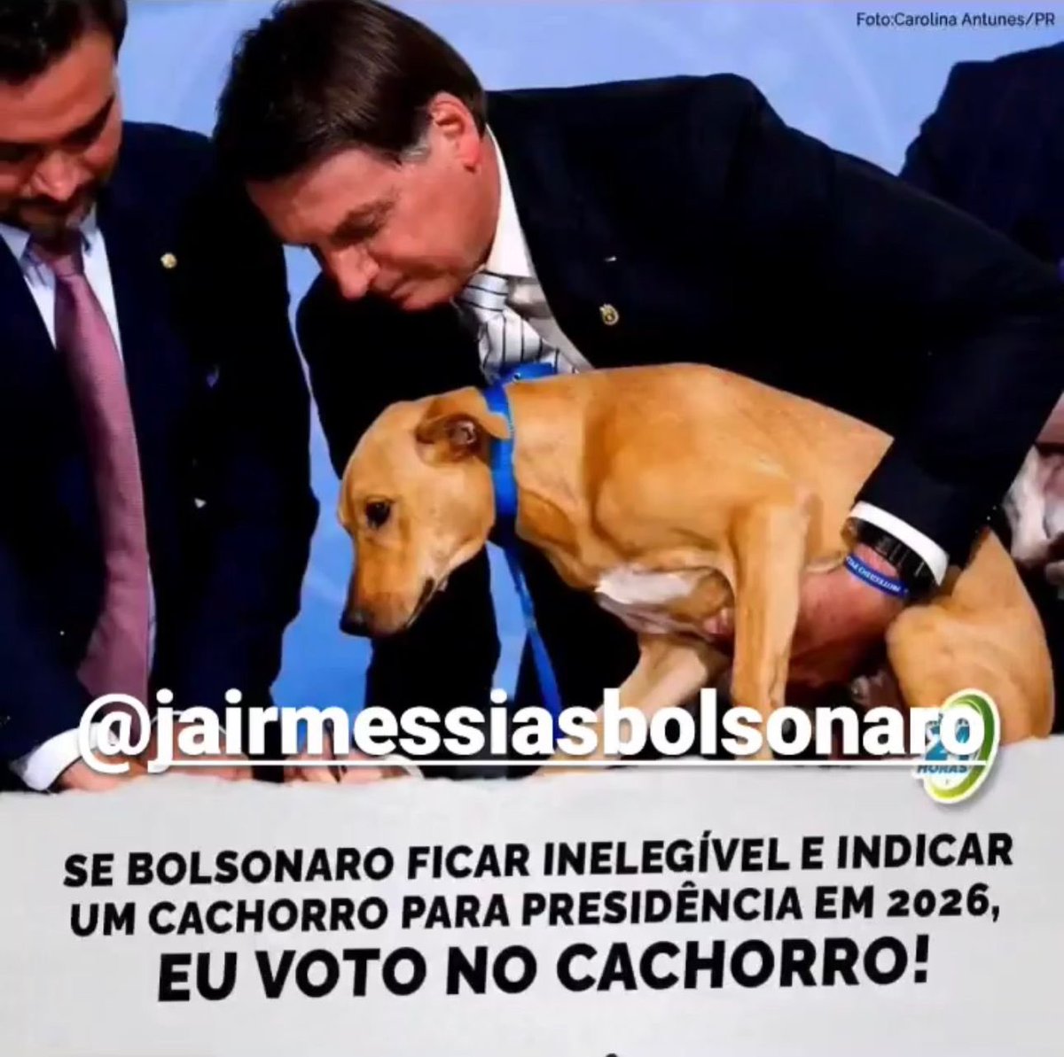 Tornaram o Mito inelegível, pensando que assim irão nos parar. Nós, o povo, que fomos atacados,  não iremos nos ajoelhar, jamais, diante dos covardes! 
Somos a maioria, e seguiremos mais unidos e mais fortes. 
MEU PRESIDENTE agora tem um exército! 
#SomosTodosBolsonaro