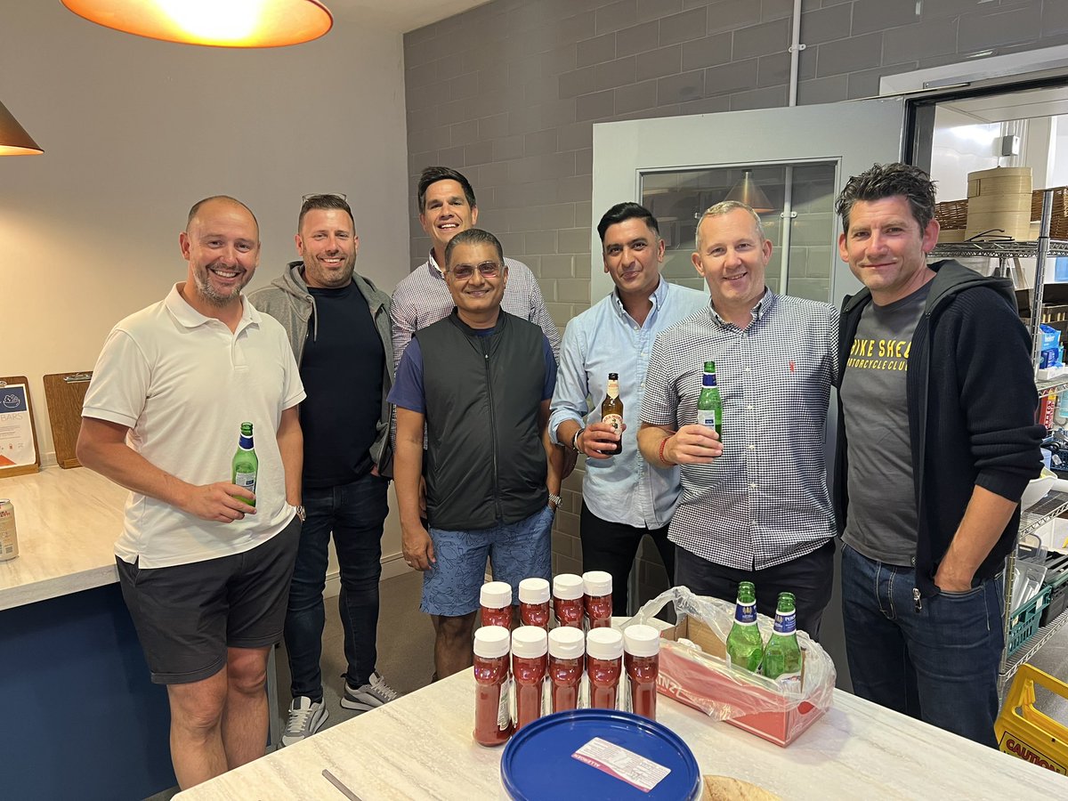 As ever the trusted Dads club are here to serve the food at our annual sports awards dinner 

Top work chaps 👍🏻