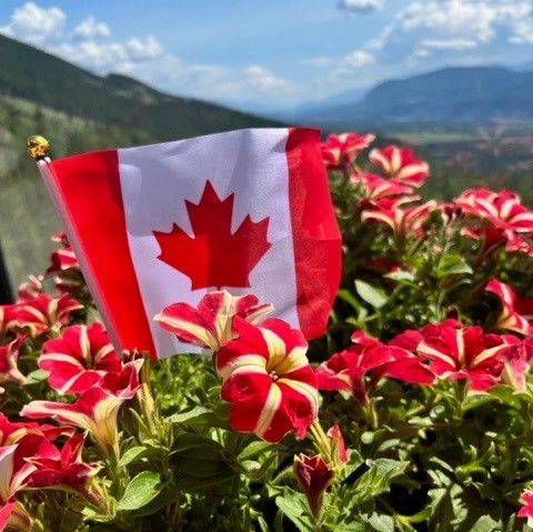 worksforpeople's tweet photo. Enjoy the Canada Day long weekend! 🇨🇦 https://t.co/Be8LRqm3Fr
