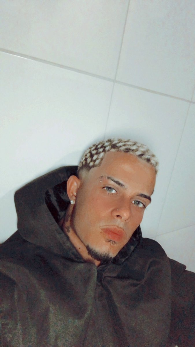 Eu sendo feio 😩