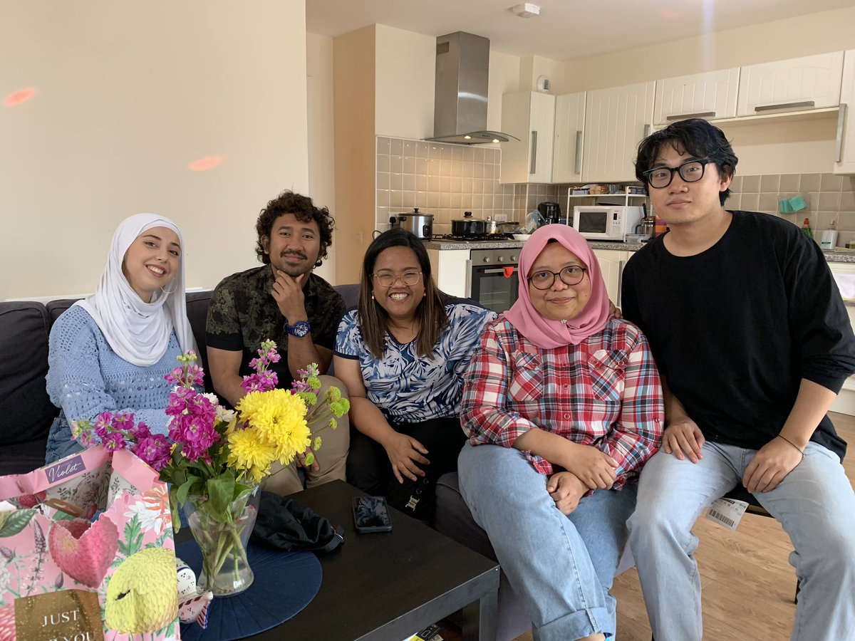 Celebrating my birthday with these lovely people of <a href="/UofG_ESF/">Education for Sustainable Futures</a> ❤️ a good break from dissertation stuff and just enjoy some Filipino foods ❤️