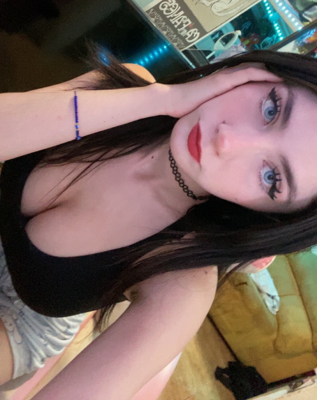 nau ໒꒱ on X: 🤍🤍🤍 t.co4Nhf8ruUya  X