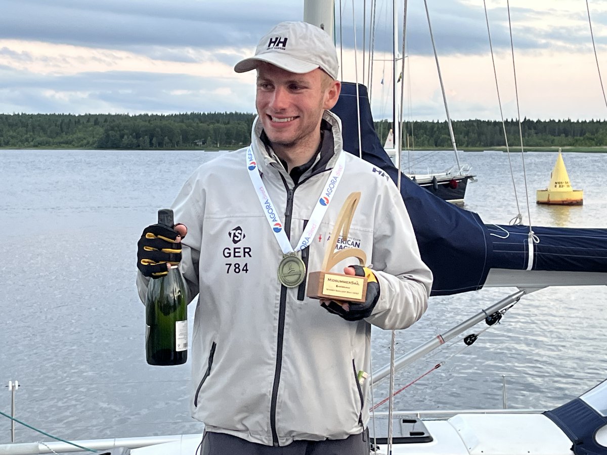 midsummer_sail's tweet photo. Jonas Kroner from NEXT GENERATION SAILING wins the prize for Smallest Boat with his Pogo 2 Classe Mini
#midsummersail #balticnonstop #musto #classemini #pogo2 #hansestadtwismar #töre #balticsea #ircrecords #heartoflapland #balticrace #offshore #sailing #nonstop #ostseeregatta #segeln #ostsee #yachtwelt_weisse_wiek