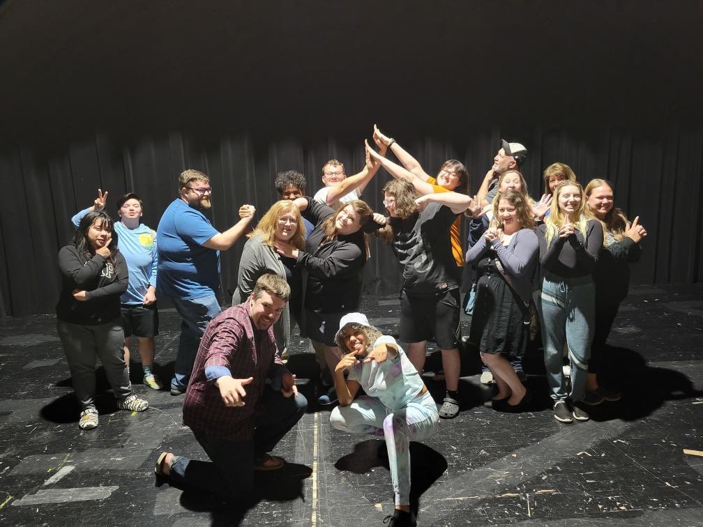 GCTheatreProgra's tweet photo. 🚨IMPORTANT NEWS🚨

Tickets are now on sale for “Annie” visit our ticketing website: https://t.co/BloYkmnyW0 to get yours today. 

We can’t wait to see you in August! https://t.co/OF5JVqVtRr
