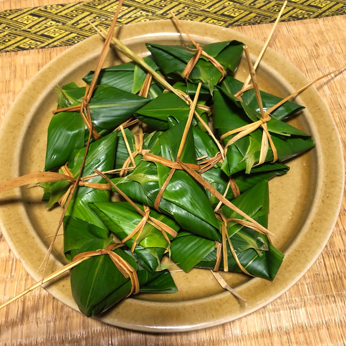 突然小さいのを作ったり。
ちまきを作ったり。
#_cojicoji