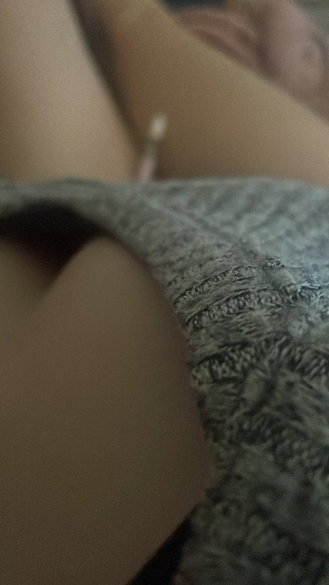IiiGemii's tweet photo. Boo ๐ฅฒ #fridaynight #sellingcontet ๐๐ป help a girl out #buyingcontent #fundz #spending #ifykyk #sendmoney #please ๐๐ป https://t.co/pRHJ7zVxwB