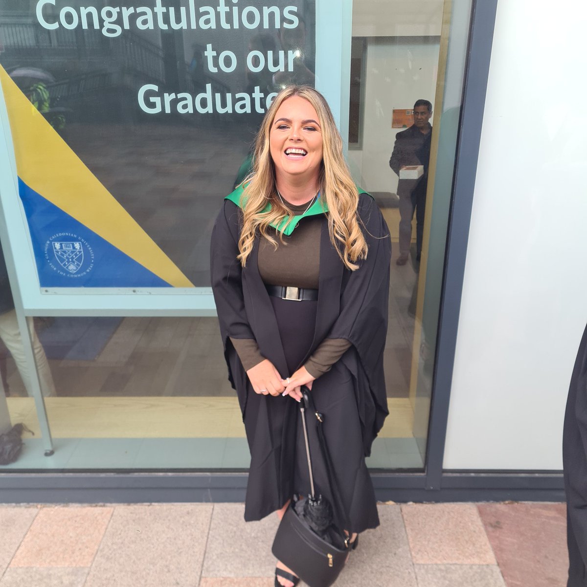 Jo4nn4b4n4n4's tweet image. I done it!! It was tough with 3 kids, a dog and a man-child, but I bloody done it 💚