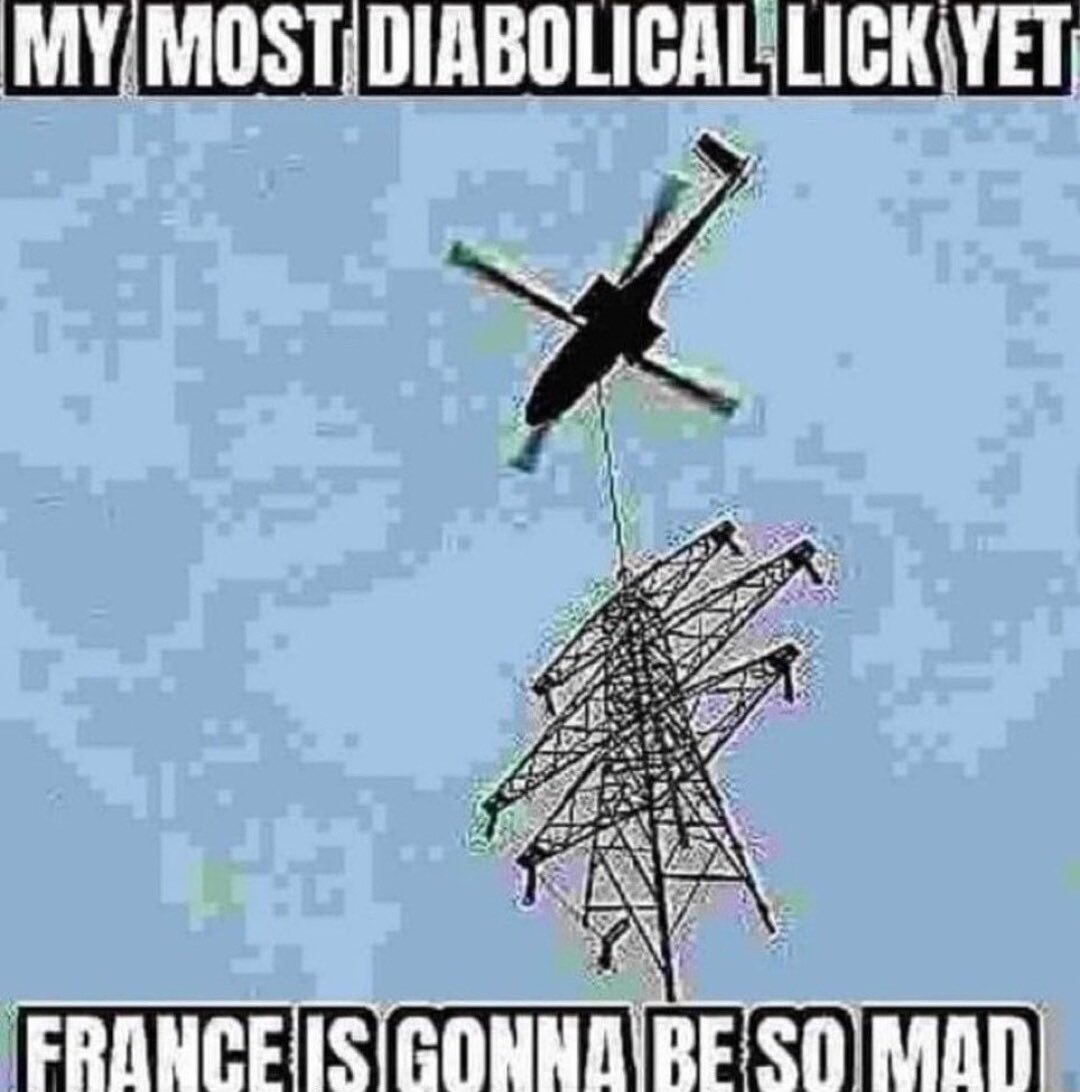 SL4D3R tweet media