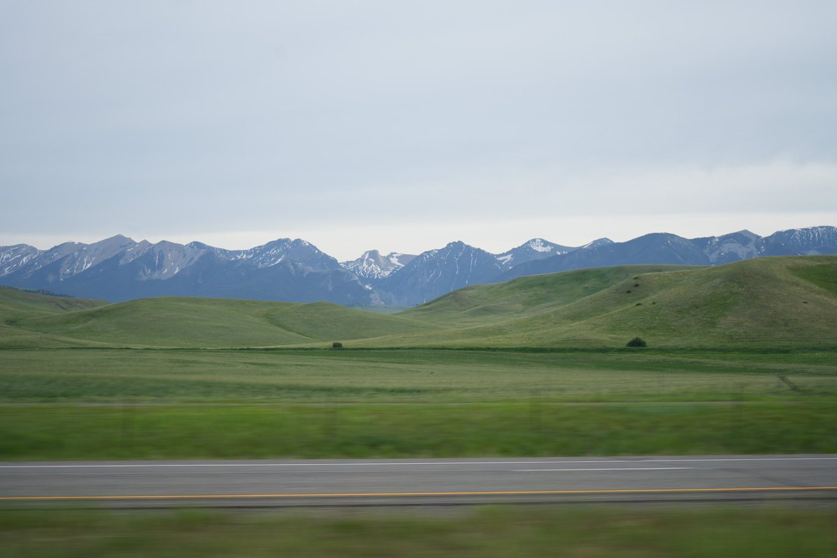 nickkparker's tweet photo. Montana🏔️ https://t.co/EVGA09hLrU