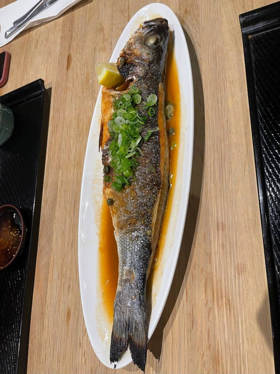 chic_tweeting's tweet photo. LA's sushi game is strong! Tried various spots, but this one stole the show. Phenomenal flavors and exceptional quality. 🍣🔥 #SushiLovers #LAFoodScene #FoodieFaves https://t.co/mjsYPa20ic