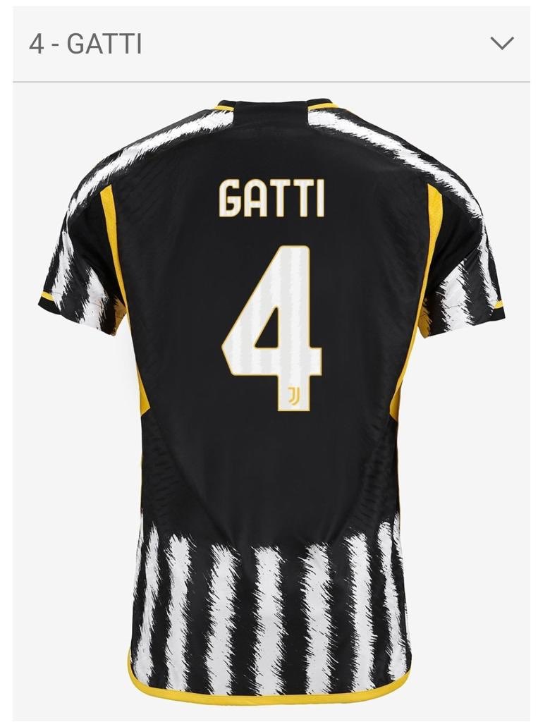 elfomentador's tweet photo. 🚨CURIOSITÀ🚨

#Gatti lascia la maglia numero 1️⃣5️⃣ per la numero 4️⃣ 

#Kostic lascia la maglia numero 1️⃣7️⃣ per la numero 1️⃣1️⃣

Numeri importanti per giocatori ritenuti importanti per la #Juventus della prossima stagione

👀⏳🔥 https://t.co/DBpvDP7itk