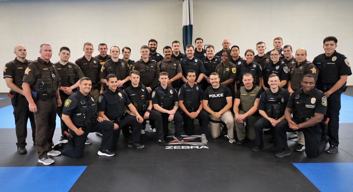 IndianaLawEnfo1's tweet photo. Today ends the 2nd breakout week for Basic Class 230. The students are dismissed after today until July 5th. The ILEA will closed on July 4th to observe Independence Day.🇺🇸 #ILEABasicClass230 #EVO #PhysicalTactics #IndianaPolice #FirstResponders https://t.co/vWomMCOXwk