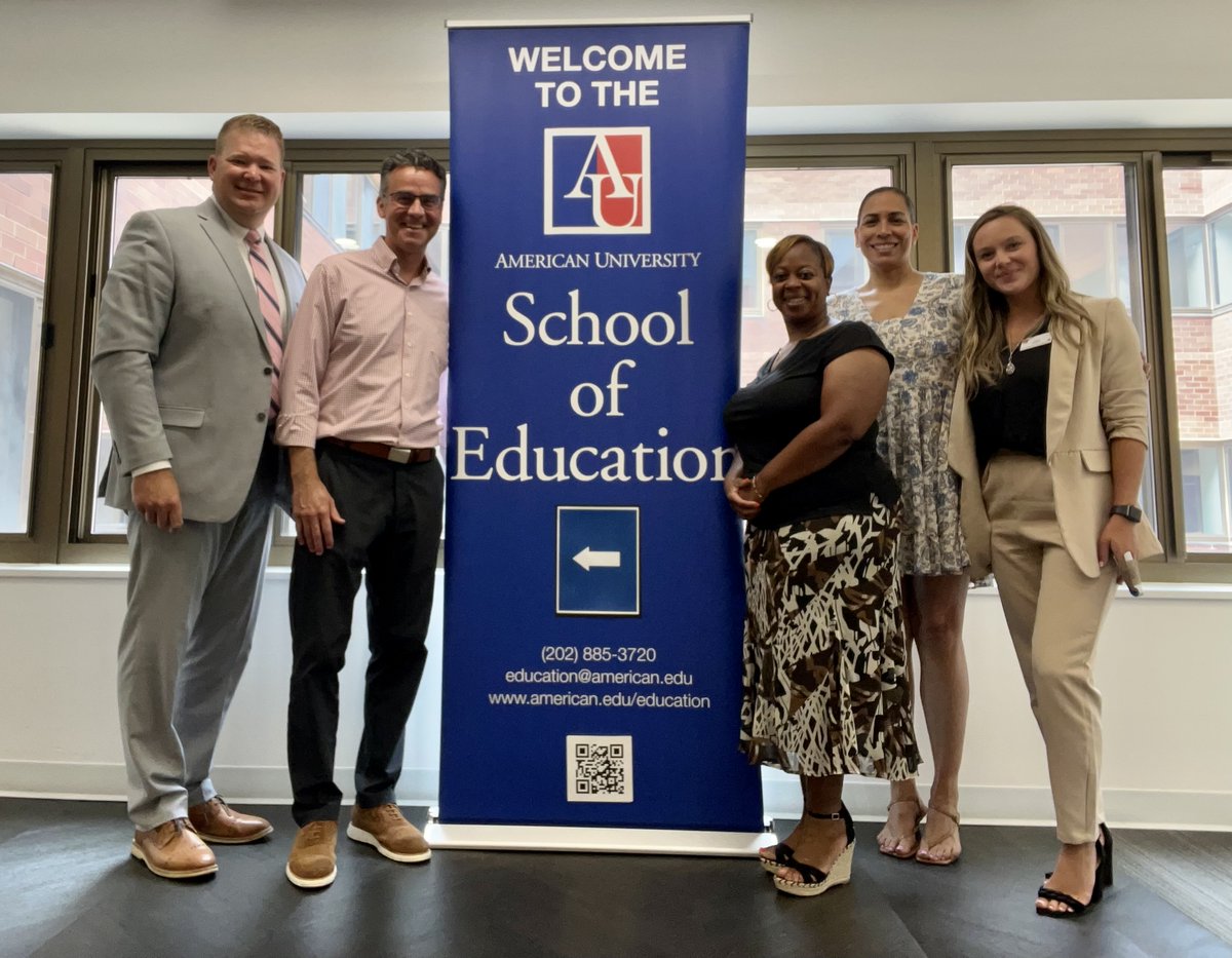Strong collaboration w/ <a href="/AmericanU/">American University</a> yesterday... great discussion around how <a href="/McGrawHillK12/">McGraw Hill PreK-12</a> can help pre-service teachers prepare for #BlendedLearning &amp; #Personalizaion using digital tools in the classroom! Makes so much sense to help our future K-12 teachers prepare and be ready.