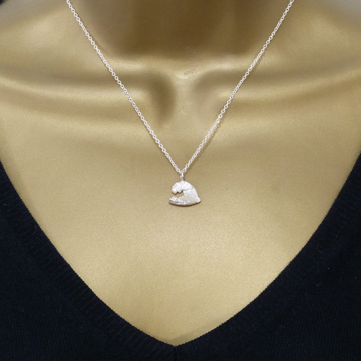 Handmade Sterling Silver Wave Necklace Cast Silver Jewelry Birthday Gift For Friend tuppu.net/abacd001 #EarlyBiz #UKGiftAM #supportsmallbusiness #thestrandline #elevenseshour #Etsy #shopindie #HandmadeHour #UKGiftHour #womaninbizhour