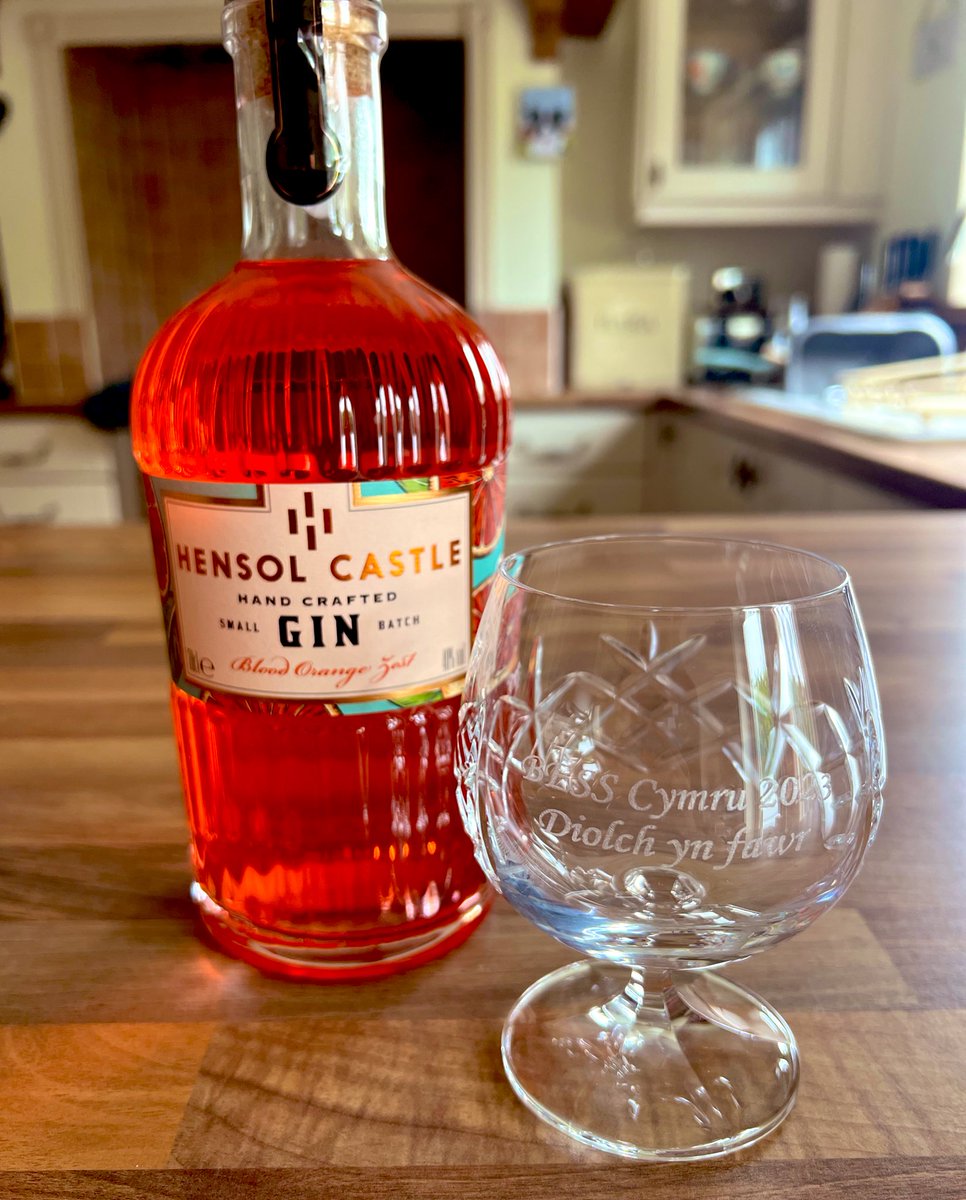 MarcLloyd82's tweet image. Wow, what a few days-Some inspiring work all round 🦾
So pleased with the response and feedback from everyone @bessconference 🏴󠁧󠁢󠁷󠁬󠁳󠁿 and an added Brucey bonus for taking a masterclass session🤩🥃 🙌🏽Happy Friday #bess23 #brachialplexusinjuries #3Dprinting 
Many thanks @redclareconnor