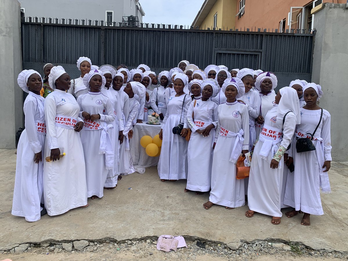 CnslasuChp's tweet photo. Meet our newly admitted students for the 2022/2023 Administration of Supernatural Exploits.

#student #campusfellowship #unificationlasuchapter #citizenofheaven https://t.co/fFhkgjG0IU