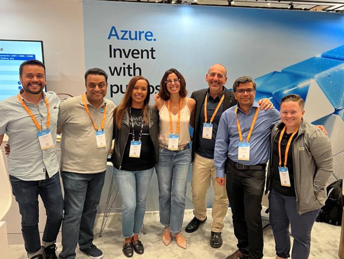 MyDynamicEvents's tweet image. No better way to beat the Vegas heat than at Snowflake Summit with our Azure friends! ☀️❄️ #eventprofs