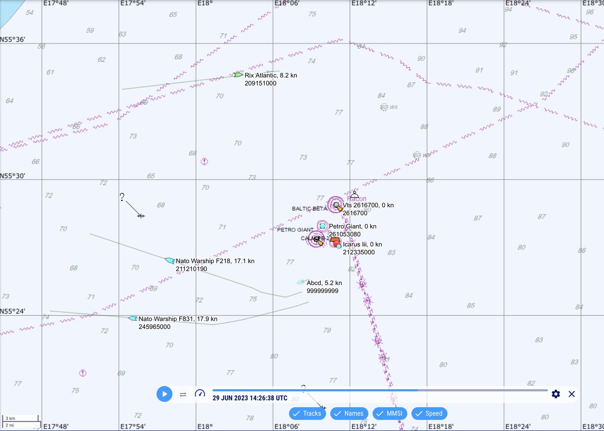 Standing Nato maritime group adds pics. I believe this is 230629 ca 13:00U, south of an area of Polish drill rigs.

This puts todays two (DE&NL) frigates at atleast 4 in total, 2 without AIS.

twitter.com/COM_SNMG1/stat…