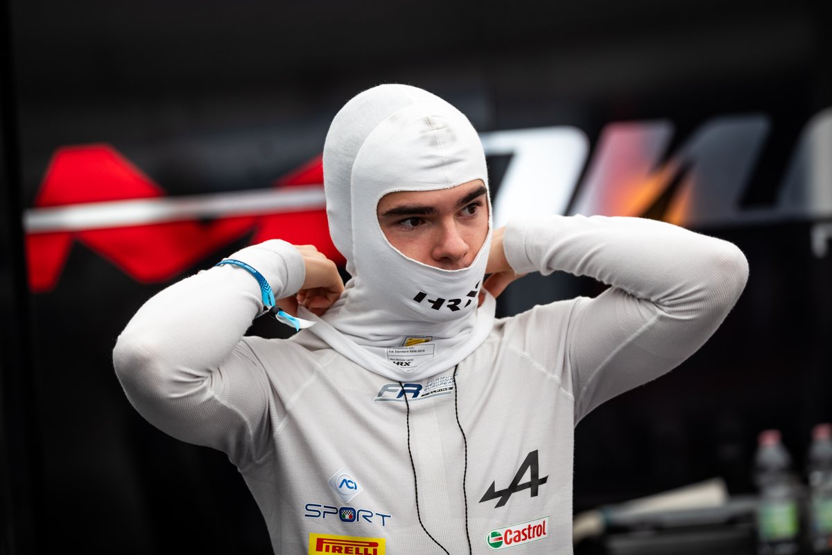MonoliteRacing's tweet photo. The expectations were positive for Monolite ahead of the R1. However, things went differently. Smal, who was 13th on the grid and in the fight for the top10, had to come back to the pits with a damaged wing. Scionti also had to retire while Maschio put up a solid recovery to P24. https://t.co/RgDfAjNZYz