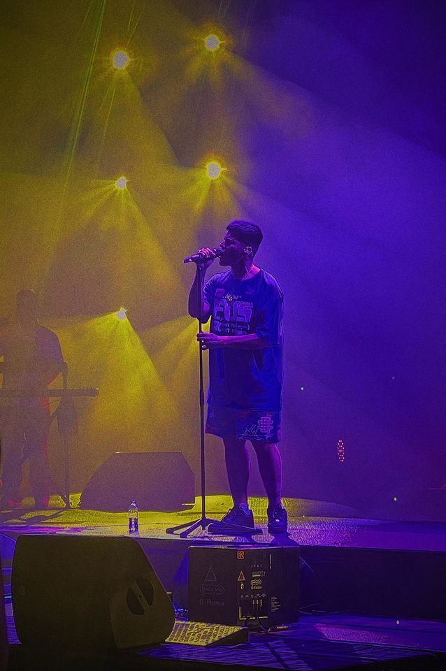 bardukitv's tweet photo. Duki está metiendo sold outs para su próximo concierto en River, y yo les digo que si tienen la oportunidad de ver a Duki en vivo aprovéchenla.

El 16 de septiembre, Duki vino a Bogotá y con mis amigos sacamos estas fotos.

#duki @DukiSSJ https://t.co/VT7nenBzIH