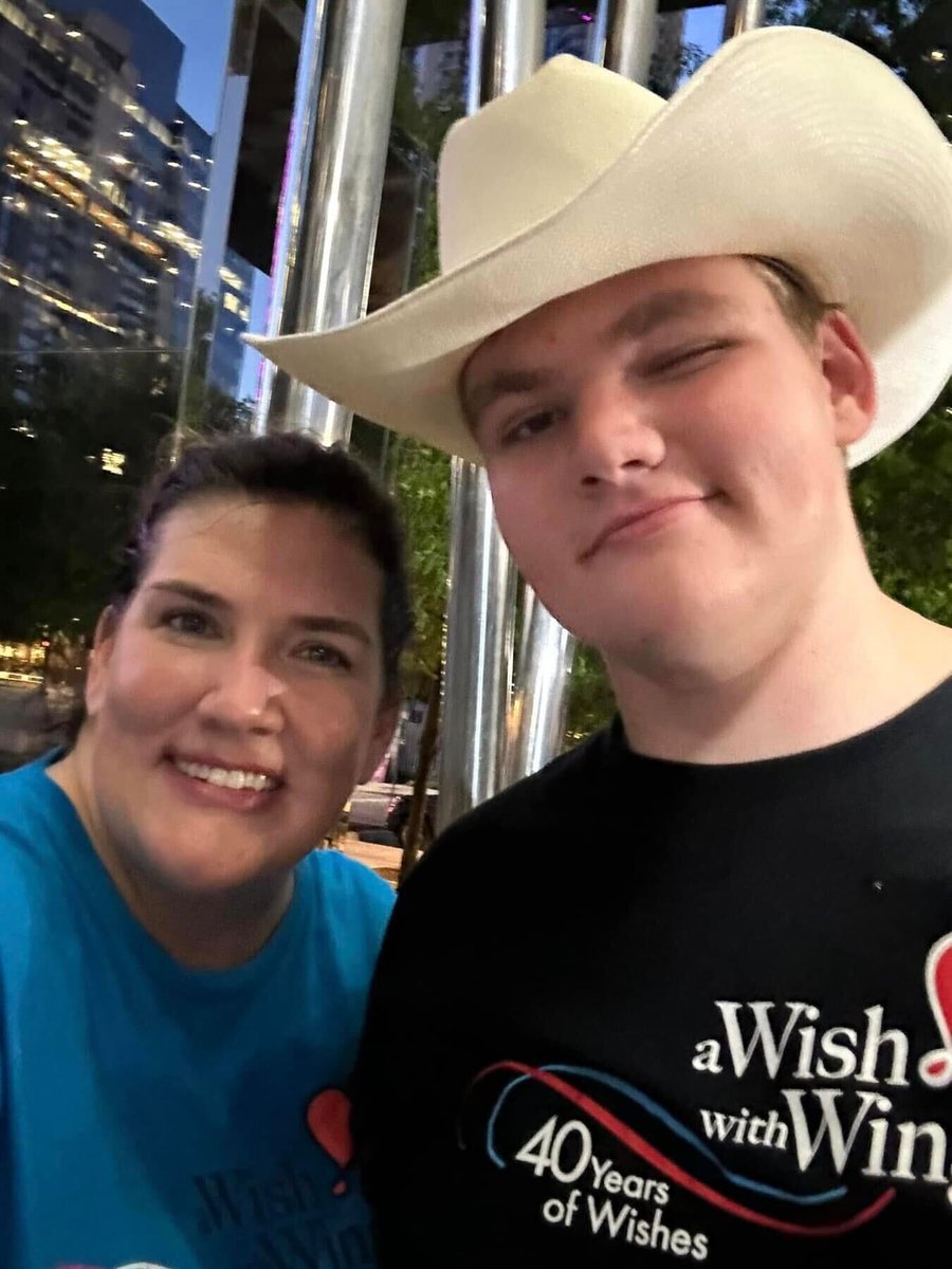 Our own Lesley Hensell and her youngest son do a pre-dawn interview this morning with Dallas' WFAA Daybreak TV show. 

They're sharing their personal a Wish with Wings story at the North Texas Giving Day kick-off.

#awishwithwings #wfaadaybreak #northtexasgivingday #ntxgivingday