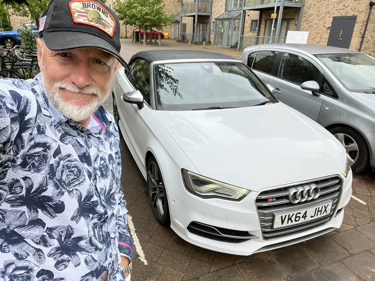 Ser Bedge of Eatbatsia tweet media