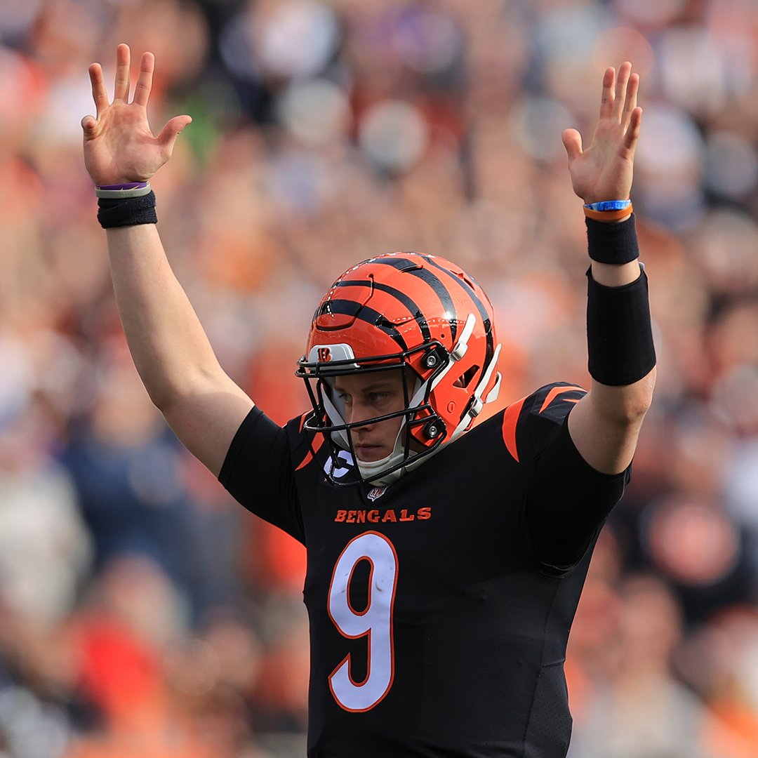 RT @JoeCoolStan: Remember that time Joseph Lee Burrow threw for 525 yards against that XFL team?
#WhoDey #Bengals
https://t.co/9neIRE2uI3