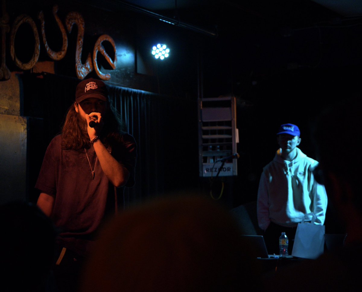 Abstract tweet media