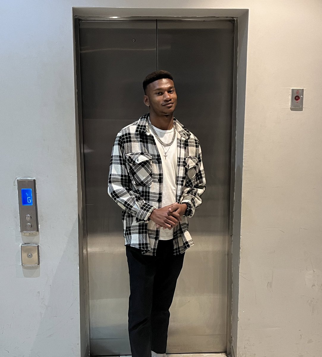 lynden_Lunga's tweet image. 