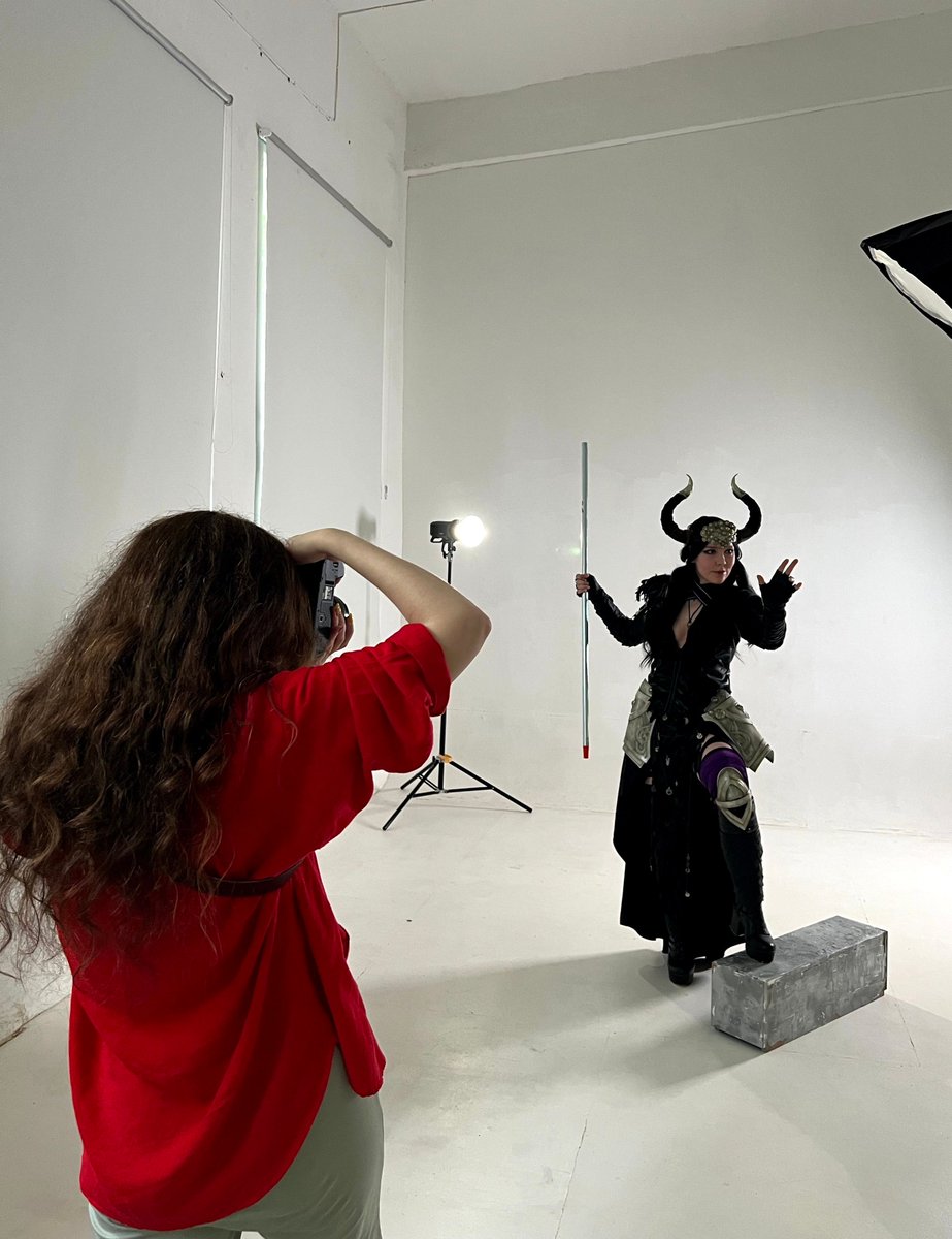 Wolnir_cosplay tweet media