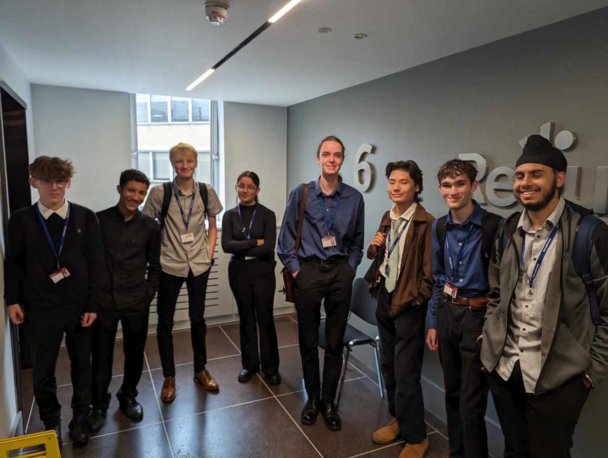 The brilliant minds of our Year 12 students have been taking on a thrilling challenge at the Hackathon with @AheadOfTheKerv 💡👩‍💻👨‍💻 It's incredible to witness their creativity and problem-solving skills in action. Good luck, innovators! 🚀 #Strive
